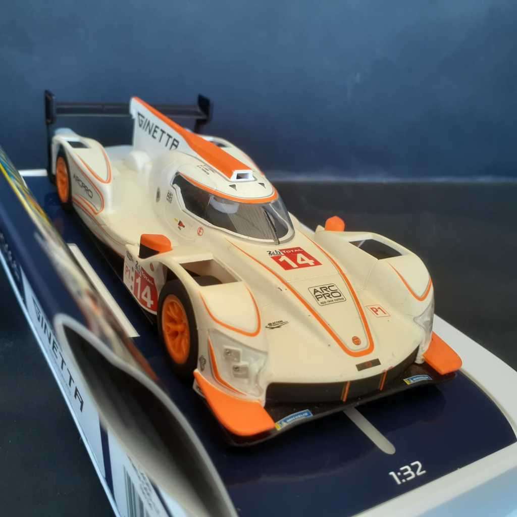 Scalextric C4061 Ginetta G60 LT P1