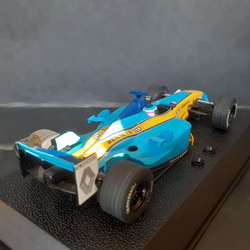 Scalextric C2397 Renault R23 F1 Boxed