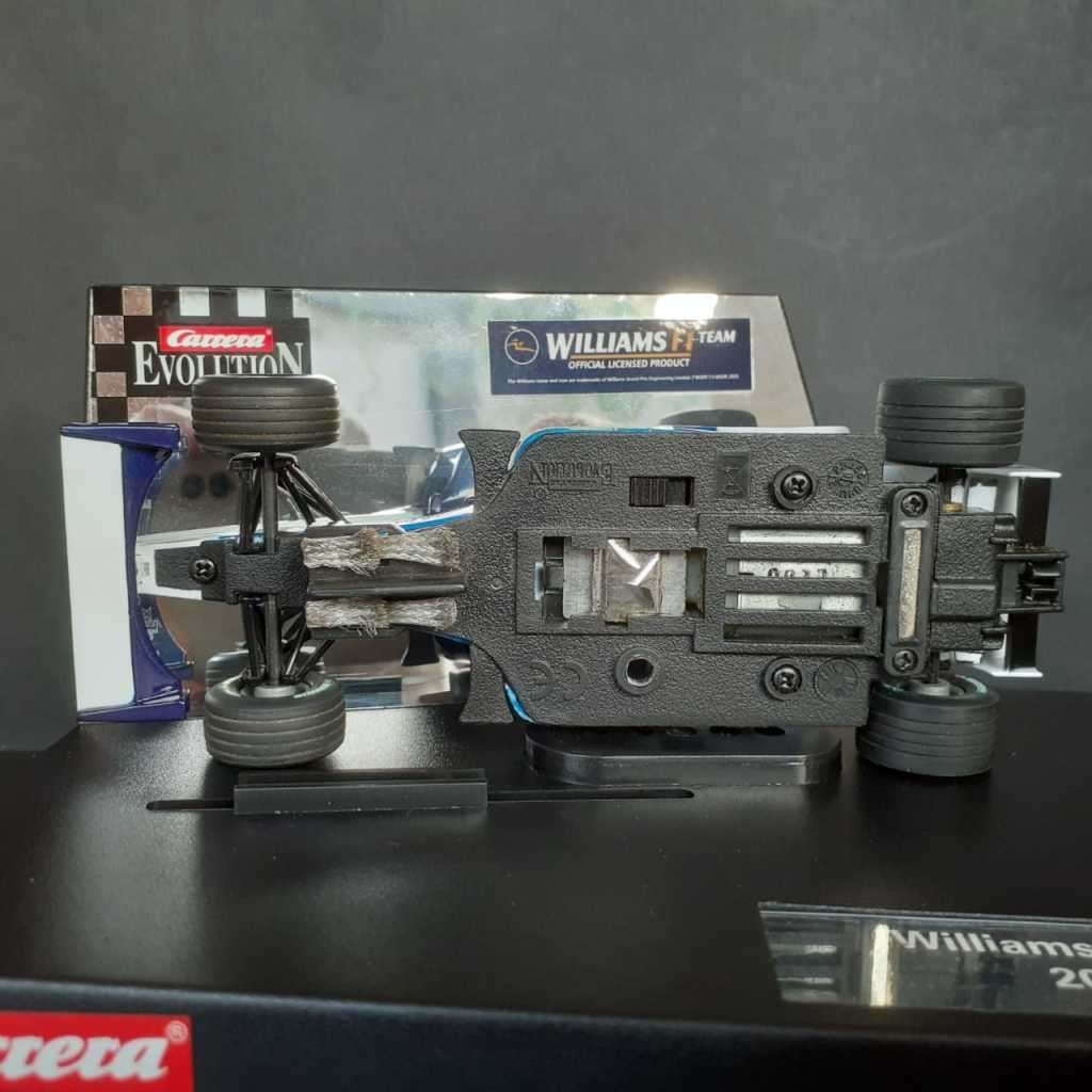 Carrera Evolution 25704 Williams F1 BMW FW24 2003 Livery Boxed