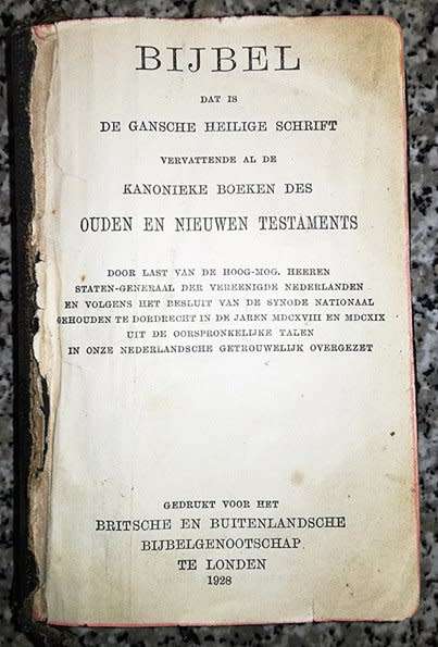 1928 Nederlandse Bybel. Het geen Voorblad.