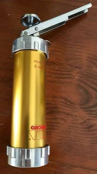 Vintage,Never used. Marcato Ampia Biscuits Maker Cookie Press 20 Discs 4 Tips Excellent Condition.