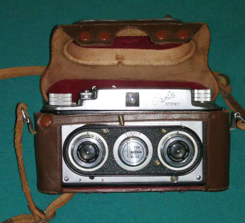 Original First Issue, Late Version OWLA STEREO CAMERA made in Japan.