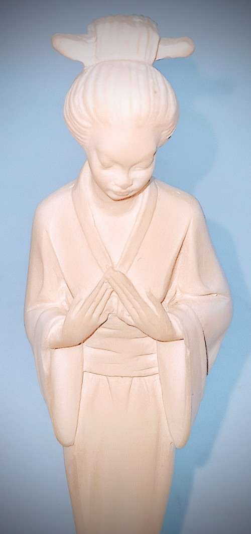 Vintage Oriental Resin Items as per Pictures