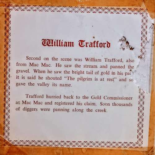 GOLD DIGGERS / PILGRIM CERAMIC TILES