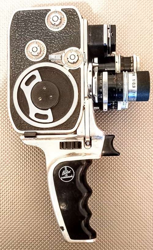 Vintage Bolex D8L 8 mm `Double Run` Film Movie Camera with Pistol Grip. In working condition