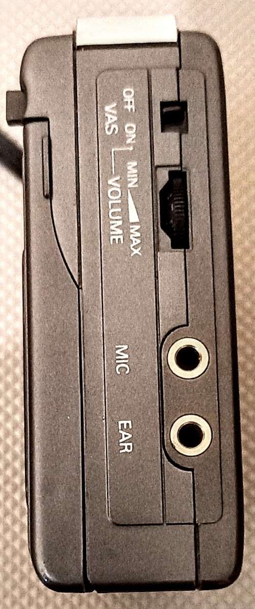 Vintage Sanyo M - 1140 Compact Cassette Recorder in working condition