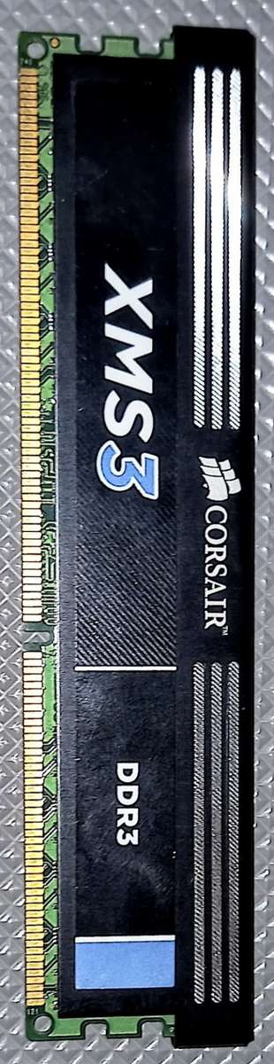 Corsair XMS CMX4GX3M1A1333C9 RAM Module - 4 GB (1 x 4 GB) - DDR3 SDRAM