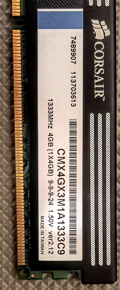 Corsair XMS CMX4GX3M1A1333C9 RAM Module - 4 GB (1 x 4 GB) - DDR3 SDRAM