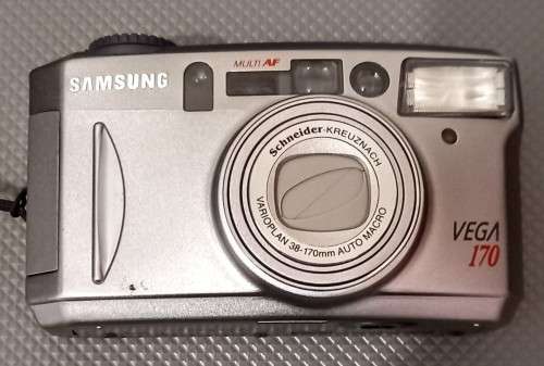 Samsung Vega 170. Multi AF. Zoom. Auto Macro. 38-170mm. 35mm Film Camera