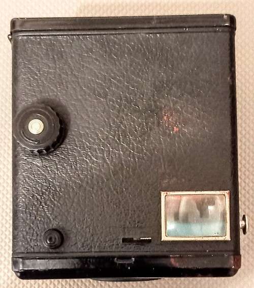 Kodak Brownie Six 20 Model C Box Camera