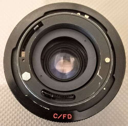 Sun MC Macro Zoom Lens. 28 - 80mm, 1: 3.5 - 4.5 Canon FD Mount. In working condition