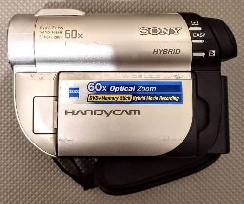 Sony DCR-DVD 650E Hybrid Handycam. Good working condition