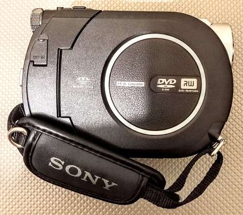 Sony DCR-DVD 650E Hybrid Handycam. Good working condition