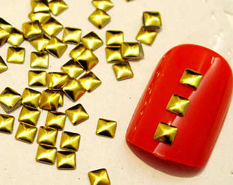 100PCS 3MM GOLD PLATED SQUARE METAL STUDS FOR NAIL ART & CRAFTS