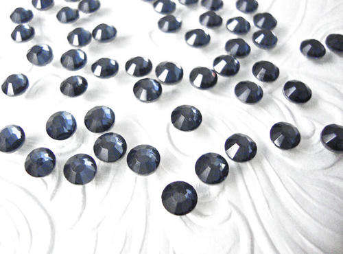 1 x GROSS - HOT-FIX SS16  3.8 - 4 mm CRYSTAL RHINESTONES - MONTANA