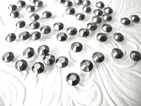 1 X GROSS (144 PCS) SS10 (3MM) IRON ON HOT FIX (HOTFIX)  FLATBACK RHINESTONE  - JET HEMATITE