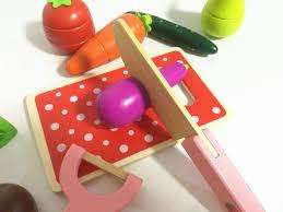 Wooden Magnetic Cut Fruit Toy