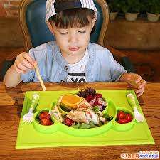 No mess silicone placemat eating plate for baby and toddlers
