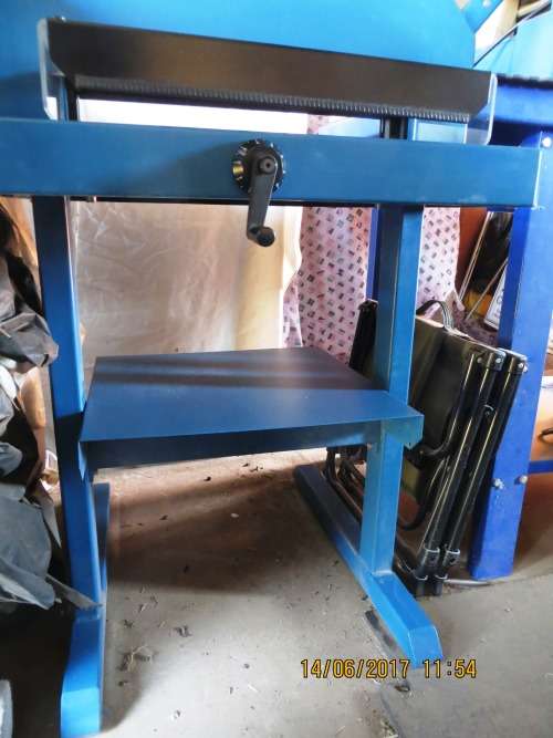 Dahle Ream Cutter / Heavy Duty Paper Guillotine