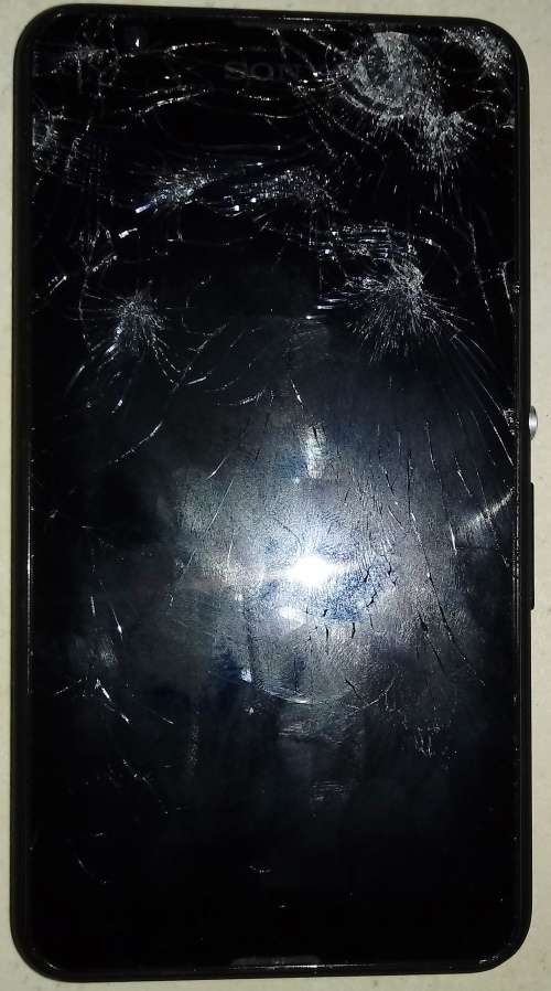 Sony E4G - D2003 ***Screen Smashed*** ***FREE SAPO Shipping!***