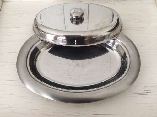 Metal Serving Dish with lid