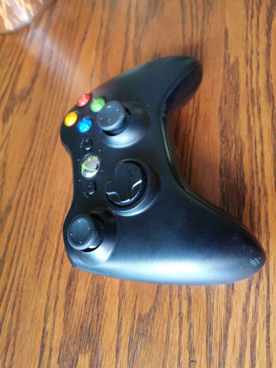 XBOX 360 controller GOOD CONDITION Original