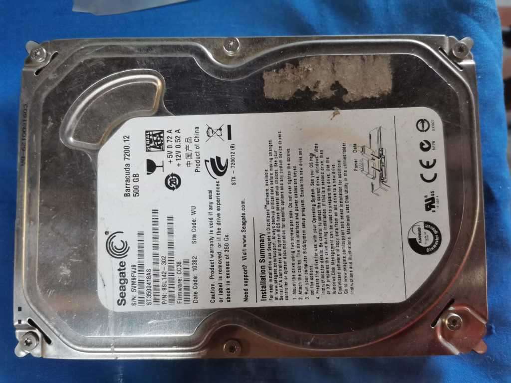 Computer bundle * PARTS * * CPU`s * * ROUTERS* * CABLES * Great LOT Starting at R1.00 !