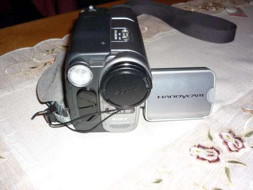 SONY HANDYCAM DIGITAL 8 DCR TRV285E