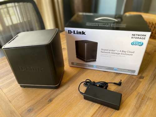 D-Link DNS-340L ShareCenter 4-Bay Cloud Network Storage Enclosure (Diskless/Barebone)
