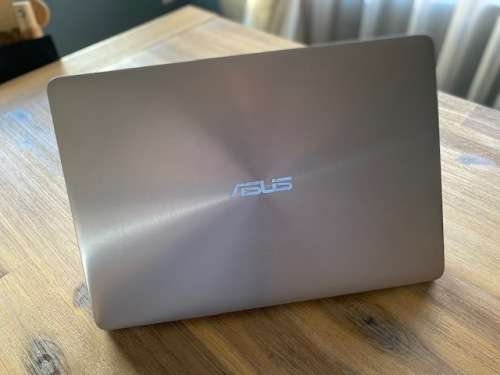 Asus Zenbook UX330UA-GL195R