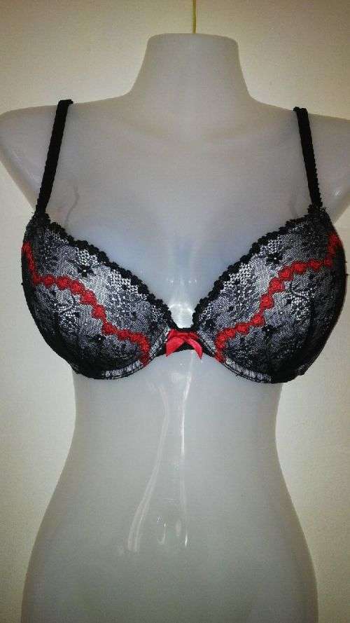 Black lace  Underwired Push Up Bra By La Senza Size 36B