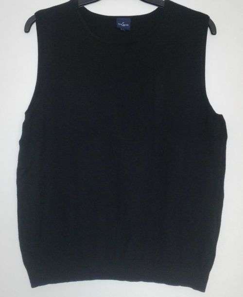 Black Sleeveless Jersey by Daniel Hechter Paris Size XL