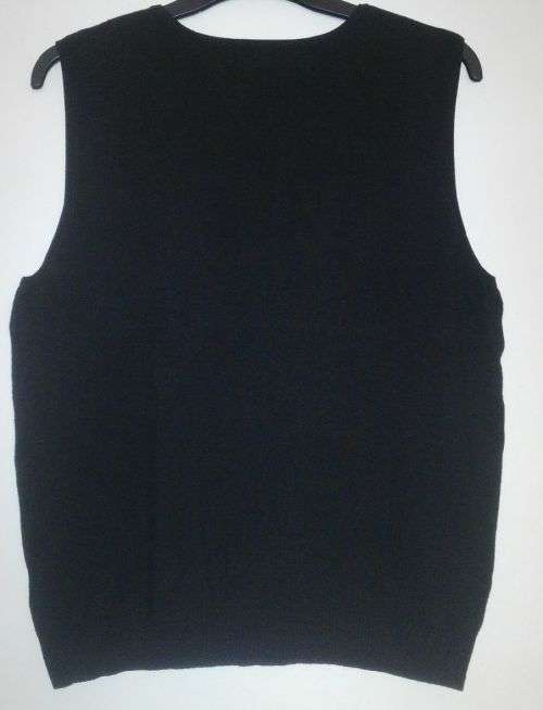 Black Sleeveless Jersey by Daniel Hechter Paris Size XL