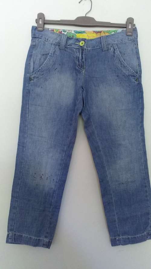 Distressed Faded Jeans Capri length by Yes Miss Size 27