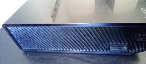 Xbox One with Wireless Controller - Xbox One