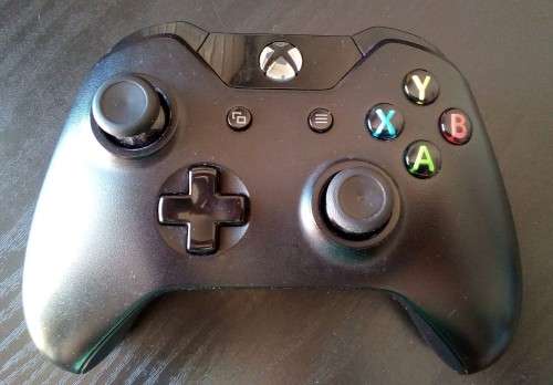 Xbox One with Wireless Controller - Xbox One