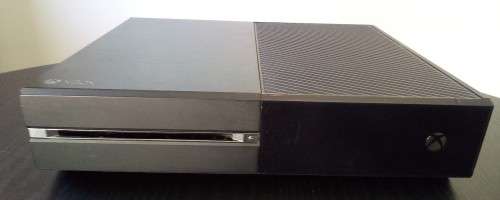 Xbox One with Wireless Controller - Xbox One