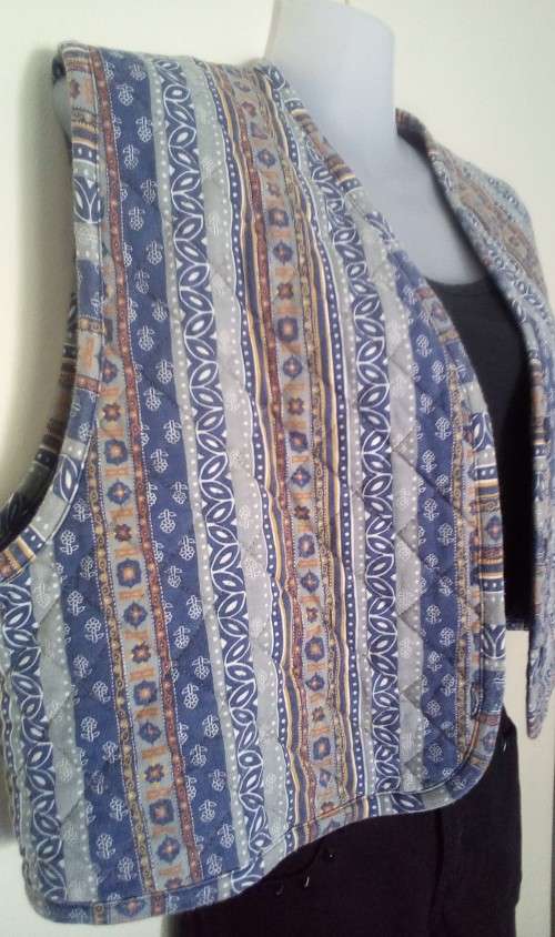 Blue Warm Quilted Waistcoat made in Italy Size Large Boho, Hippy