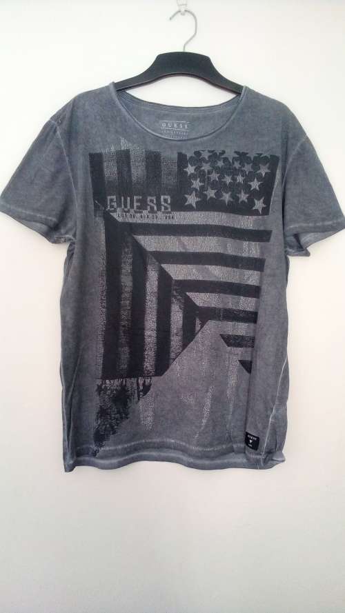 Grey T shirt by Guess Size Medium