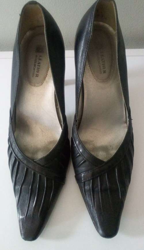 Black Leather Court Shoes by Woolworths Size 4