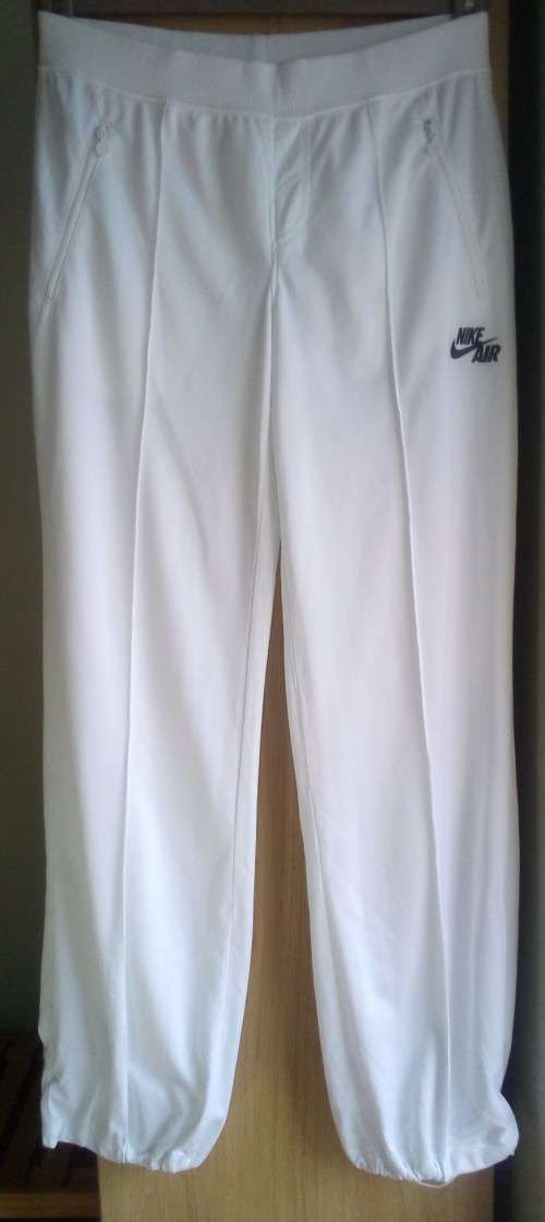 Nike White Joggers, Air Force 1 Size Medium