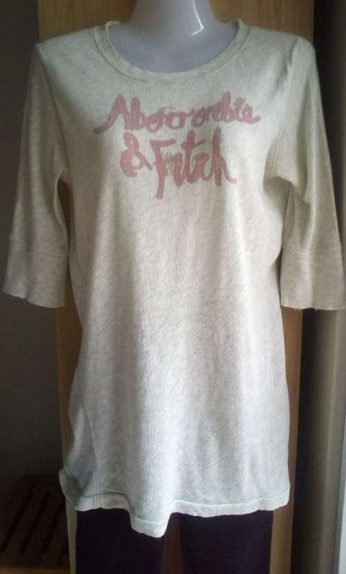 3/4 Sleeve Fitted T shirt by Abercrombie and Fitch Size Medium