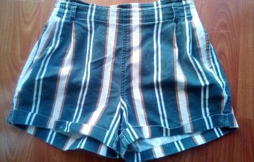 Cotton On Faded Blue Striped Shorts Size Small  (Flaw).  Summer Beach Vibe