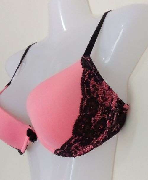 Push up Padded Bra, Coral with Black Lace by H and m Size 36B