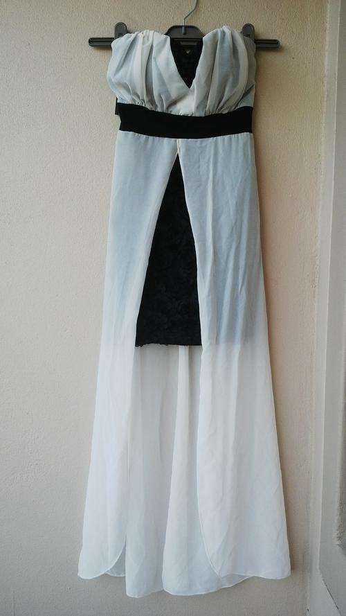 Gorgeous Black and White Strapless full length dress - Size small