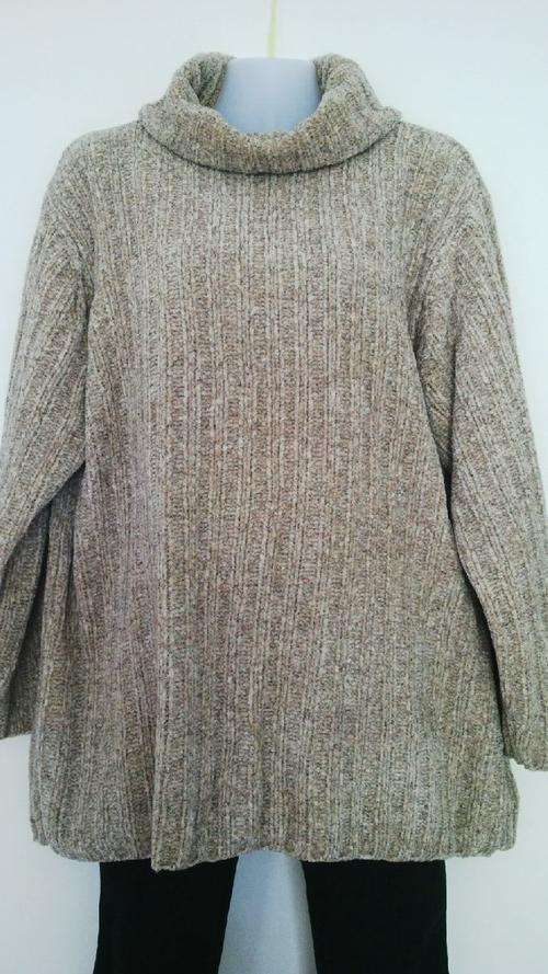 Cozy Golden Super Soft & Furry Roll Neck Jersey By Merien Hall Size Large