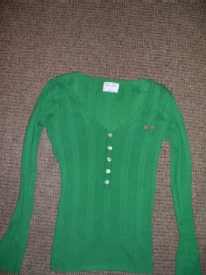 Ladies Small Aca joe Jersey Button V neck green