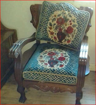 Absolute bargain for Chippendale full Vintage Imbuia Lounge suite