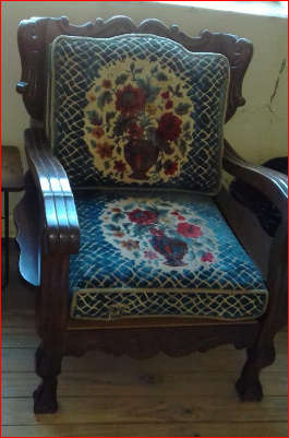 Absolute bargain for Chippendale full Vintage Imbuia Lounge suite