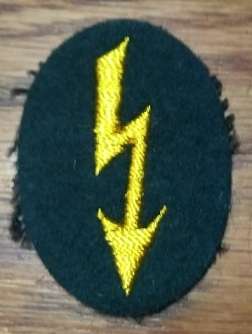 WW2 German Army Cavalry Signals Personnel Trade Badge - Wool type